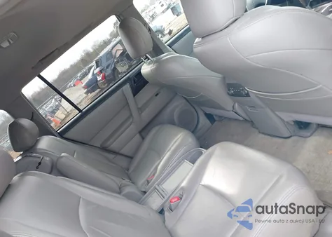 2010 Toyota Highlander Base V6 z USA, uszkodzony, nr VIN 5TDZK3EHXAS015962